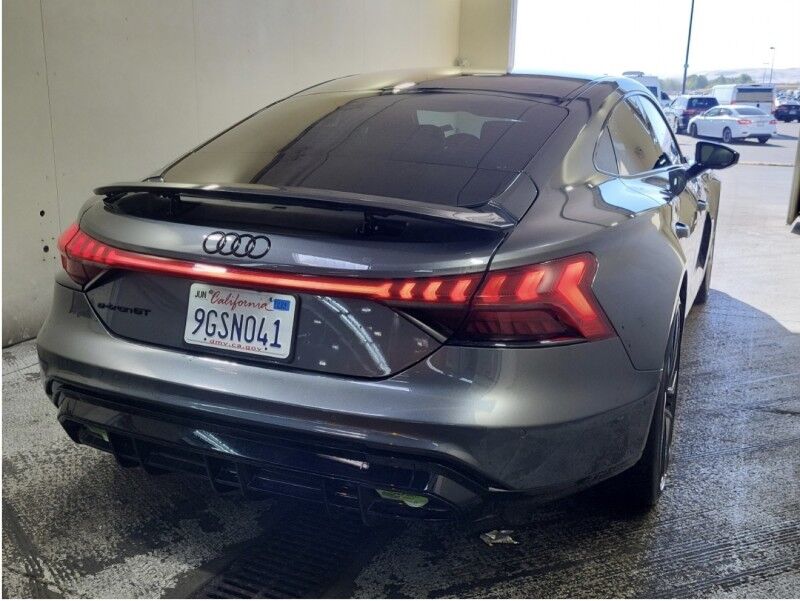 2023 Audi e-tron GT Prestige