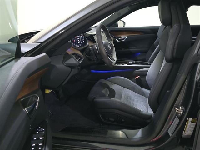 2023 Audi e-tron GT quattro Premium Plus