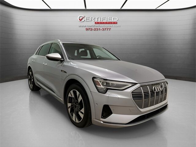 2023 Audi e-tron Premium Plus