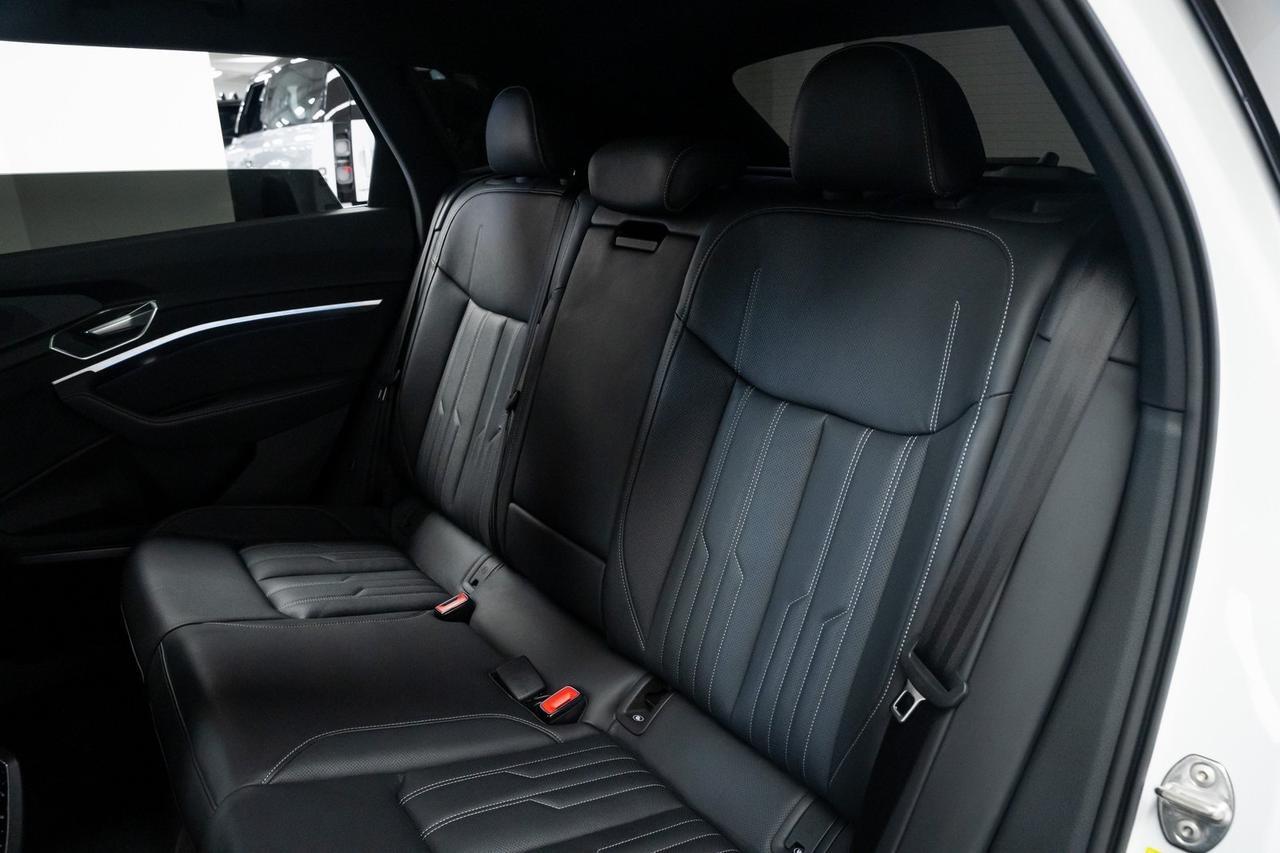 2023 Audi e-tron S Premium Plus 1 Owner Vented Seats Portland OR