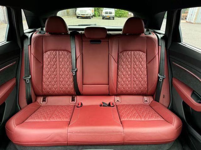 2023 Audi e-tron S Prestige Orange MA