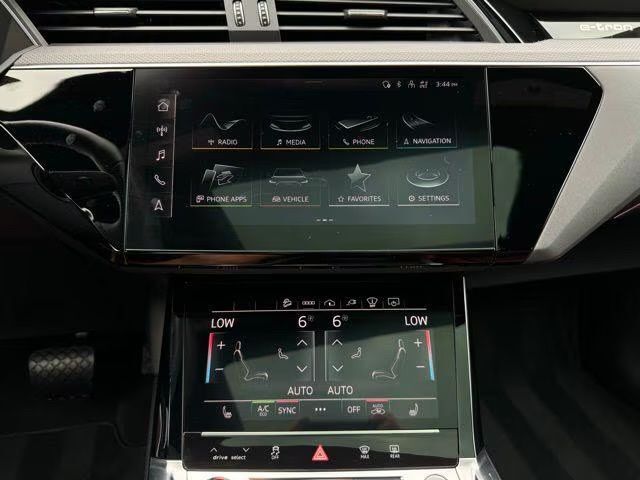 2023 Audi e-tron S Prestige Orange MA