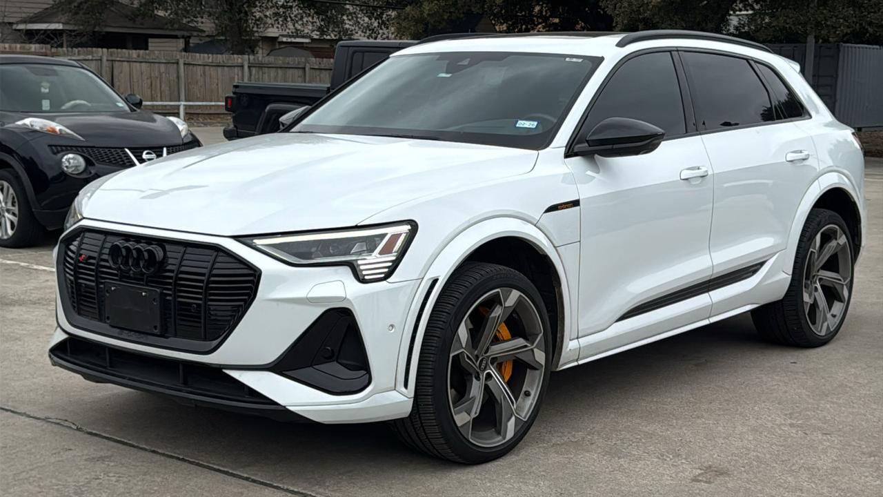 2023 Audi e-tron S Prestige