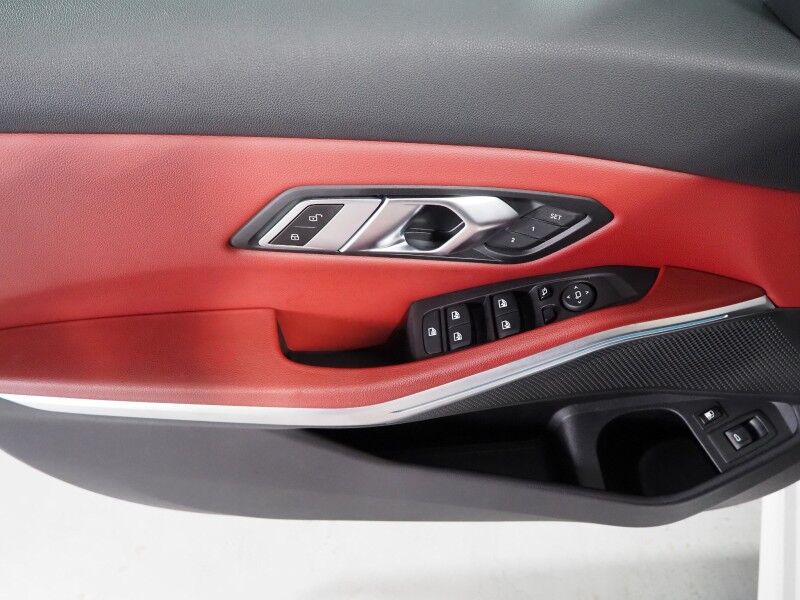 2023 BMW 3 Series 330e Plug-In Hybrid *NAVIGATION, CURVED DISPLAY, SAFETY ALERTS, BACKUP-CAMERA, COLOR TOUCHSCREEN, MOONROOF, COMFORT ACCESS, 19 INCH ALLOYS, ANDROID & APPLE Round Rock TX