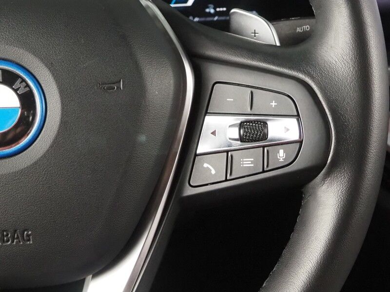 2023 BMW 3 Series 330e Plug-In Hybrid *NAVIGATION, CURVED DISPLAY, SAFETY ALERTS, BACKUP-CAMERA, COLOR TOUCHSCREEN, MOONROOF, COMFORT ACCESS, 19 INCH ALLOYS, ANDROID & APPLE Round Rock TX