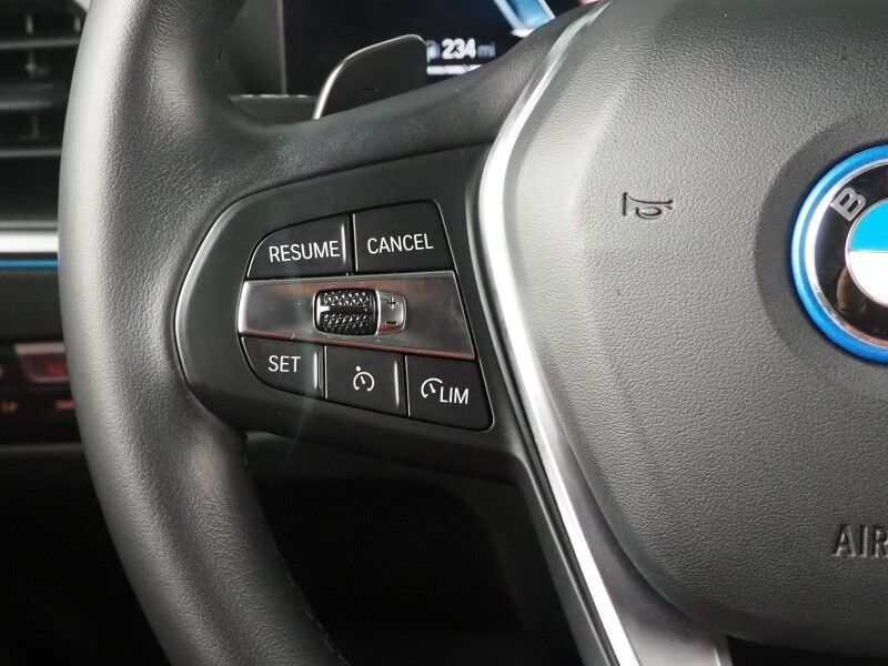 2023 BMW 3 Series 330e Plug-In Hybrid *NAVIGATION, CURVED DISPLAY, SAFETY ALERTS, BACKUP-CAMERA, COLOR TOUCHSCREEN, MOONROOF, COMFORT ACCESS, 19 INCH ALLOYS, ANDROID & APPLE Round Rock TX