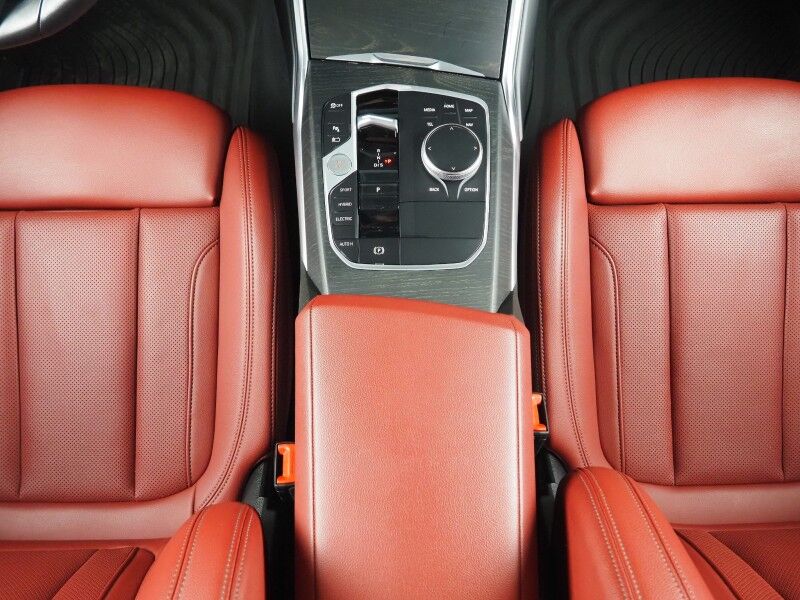 2023 BMW 3 Series 330e Plug-In Hybrid *NAVIGATION, CURVED DISPLAY, SAFETY ALERTS, BACKUP-CAMERA, COLOR TOUCHSCREEN, MOONROOF, COMFORT ACCESS, 19 INCH ALLOYS, ANDROID & APPLE Round Rock TX