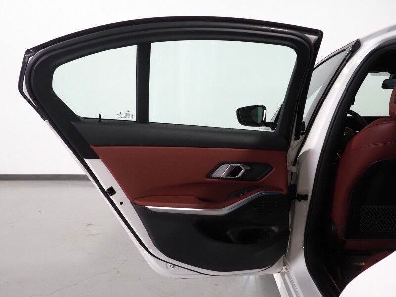 2023 BMW 3 Series 330e Plug-In Hybrid *NAVIGATION, CURVED DISPLAY, SAFETY ALERTS, BACKUP-CAMERA, COLOR TOUCHSCREEN, MOONROOF, COMFORT ACCESS, 19 INCH ALLOYS, ANDROID & APPLE Round Rock TX