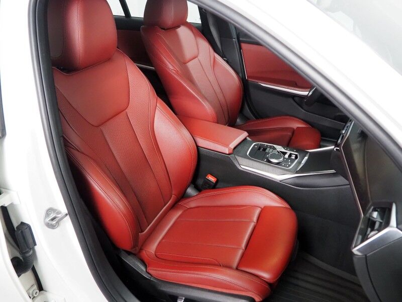 2023 BMW 3 Series 330e Plug-In Hybrid *NAVIGATION, CURVED DISPLAY, SAFETY ALERTS, BACKUP-CAMERA, COLOR TOUCHSCREEN, MOONROOF, COMFORT ACCESS, 19 INCH ALLOYS, ANDROID & APPLE