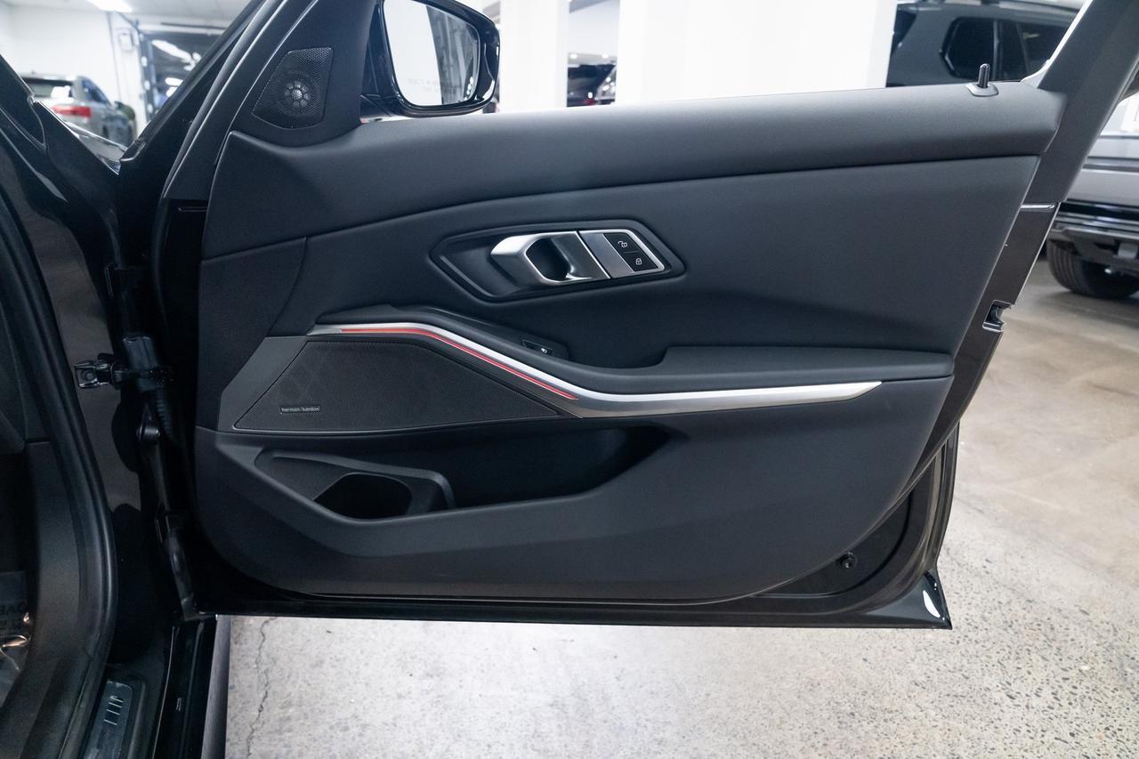 2023 BMW 3 Series 330e xDrive Heated Seats Harman/ Kardon Audio Panoramic Moonro Portland OR