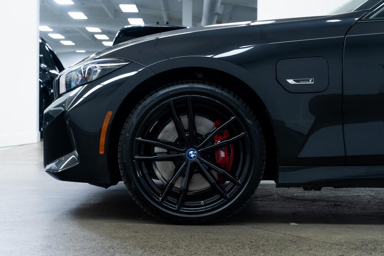 2023 BMW 3 Series 330e xDrive Heated Seats Harman/ Kardon Audio Panoramic Moonro Portland OR