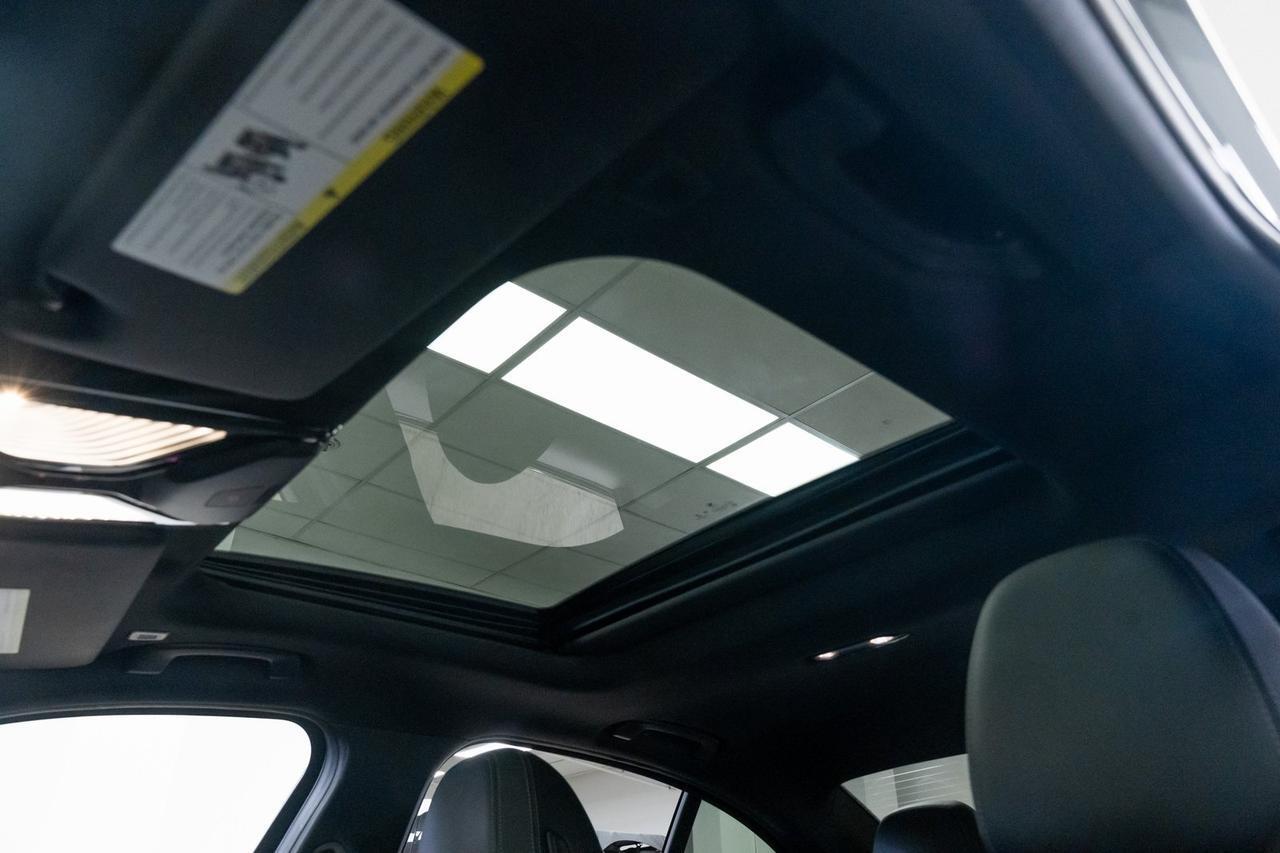 2023 BMW 3 Series 330e xDrive Heated Seats Harman/ Kardon Audio Panoramic Moonro Portland OR