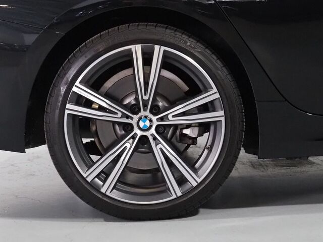 2023 BMW 3 Series 330i Sedan *HEADS-UP DISPLAY, NAVIGATION, CURVED DISPLAY, SAFETY ALERTS, BACKUP-CAMERA, MOONROOF, HEATED SEATS/STEERING, REMOTE START, COMFORT ACCESS, 19 INCH WHEELS, ANDROID & APPLE Round Rock TX