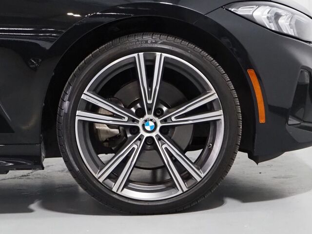 2023 BMW 3 Series 330i Sedan *HEADS-UP DISPLAY, NAVIGATION, CURVED DISPLAY, SAFETY ALERTS, BACKUP-CAMERA, MOONROOF, HEATED SEATS/STEERING, REMOTE START, COMFORT ACCESS, 19 INCH WHEELS, ANDROID & APPLE Round Rock TX