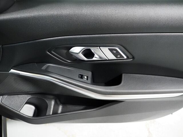2023 BMW 3 Series 330i Sedan *HEADS-UP DISPLAY, NAVIGATION, CURVED DISPLAY, SAFETY ALERTS, BACKUP-CAMERA, MOONROOF, HEATED SEATS/STEERING, REMOTE START, COMFORT ACCESS, 19 INCH WHEELS, ANDROID & APPLE Round Rock TX