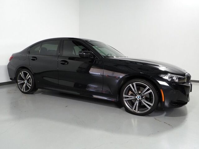 2023 BMW 3 Series 330i Sedan *HEADS-UP DISPLAY, NAVIGATION, CURVED DISPLAY, SAFETY ALERTS, BACKUP-CAMERA, MOONROOF, HEATED SEATS/STEERING, REMOTE START, COMFORT ACCESS, 19 INCH WHEELS, ANDROID & APPLE Round Rock TX