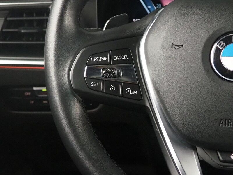 2023 BMW 3 Series 330i Sedan *NAVIGATION, CURVED DISPLAY, SAFETY ALERTS, 360 VIEW CAMERAS, COLOR TOUCHSCREEN, MOONROOF, HEATED SEATS/STEERING, COMFORT ACCESS, REMOTE START, 19 INCH WHEELS, WIRELESS CHARGING, ANDROID & APPLE Round Rock TX