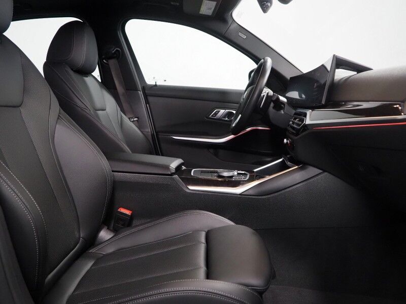 2023 BMW 3 Series 330i Sedan *NAVIGATION, CURVED DISPLAY, SAFETY ALERTS, 360 VIEW CAMERAS, COLOR TOUCHSCREEN, MOONROOF, HEATED SEATS/STEERING, COMFORT ACCESS, REMOTE START, 19 INCH WHEELS, WIRELESS CHARGING, ANDROID & APPLE Round Rock TX