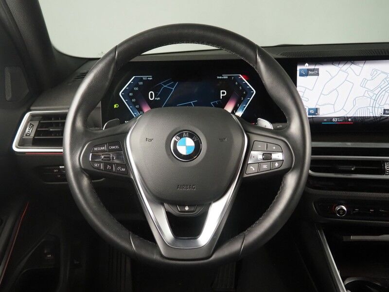 2023 BMW 3 Series 330i Sedan *NAVIGATION, CURVED DISPLAY, SAFETY ALERTS, 360 VIEW CAMERAS, COLOR TOUCHSCREEN, MOONROOF, HEATED SEATS/STEERING, COMFORT ACCESS, REMOTE START, 19 INCH WHEELS, WIRELESS CHARGING, ANDROID & APPLE Round Rock TX