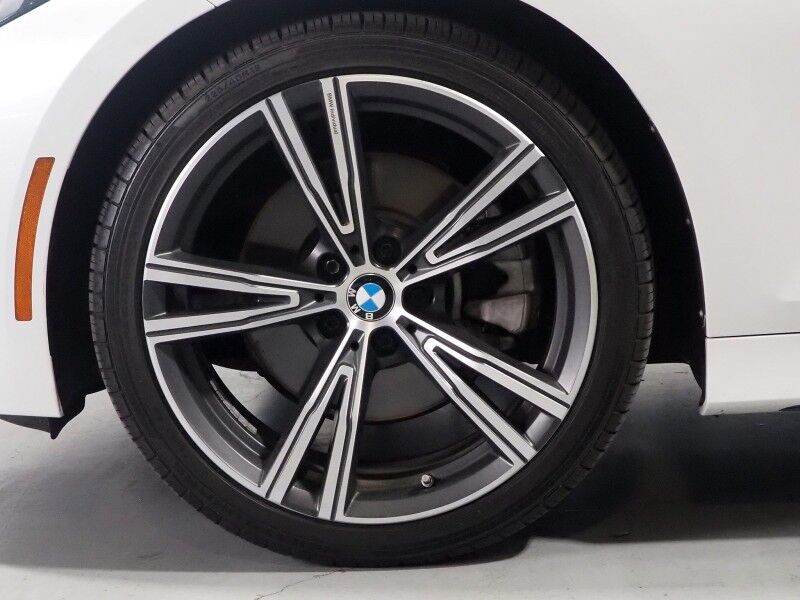 2023 BMW 3 Series 330i Sedan *NAVIGATION, CURVED DISPLAY, SAFETY ALERTS, BACKUP-CAMERA, COLOR TOUCHSCREEN, MOONROOF, HEATED SEATS, COMFORT ACCESS, 19 INCH WHEELS, ANDROID & APPLE Round Rock TX