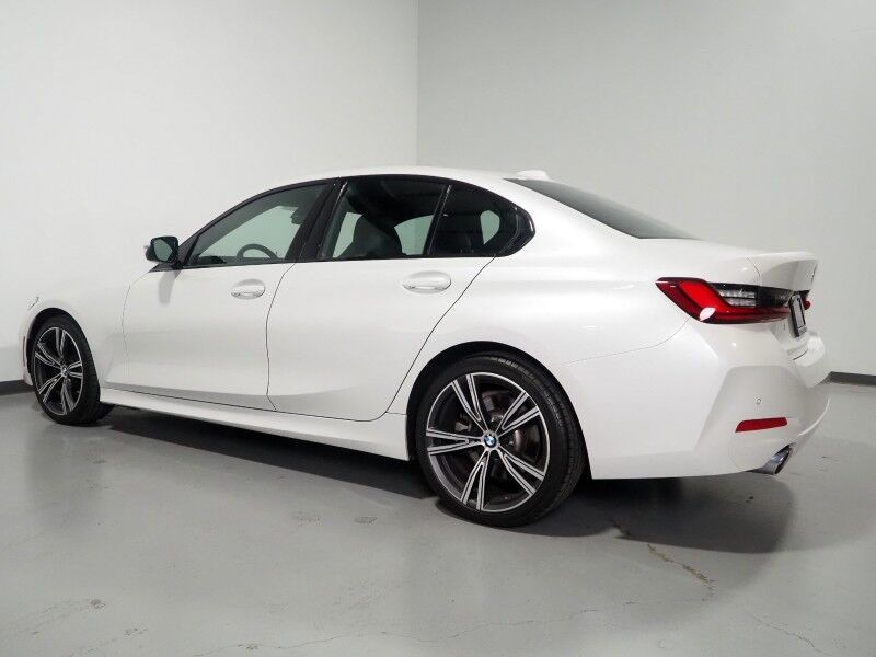 2023 BMW 3 Series 330i Sedan *NAVIGATION, CURVED DISPLAY, SAFETY ALERTS, BACKUP-CAMERA, COLOR TOUCHSCREEN, MOONROOF, HEATED SEATS, COMFORT ACCESS, 19 INCH WHEELS, ANDROID & APPLE Round Rock TX