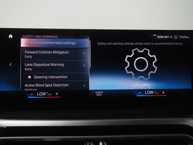 2023 BMW 3 Series 330i Sedan *NAVIGATION, CURVED DISPLAY, SAFETY ALERTS, BACKUP-CAMERA, COLOR TOUCHSCREEN, MOONROOF, HEATED SEATS, COMFORT ACCESS, 19 INCH WHEELS, ANDROID & APPLE Round Rock TX