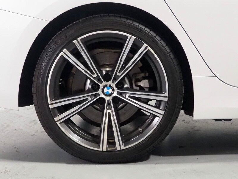 2023 BMW 3 Series 330i Sedan *NAVIGATION, CURVED DISPLAY, SAFETY ALERTS, BACKUP-CAMERA, COLOR TOUCHSCREEN, MOONROOF, HEATED SEATS, COMFORT ACCESS, 19 INCH WHEELS, ANDROID & APPLE Round Rock TX