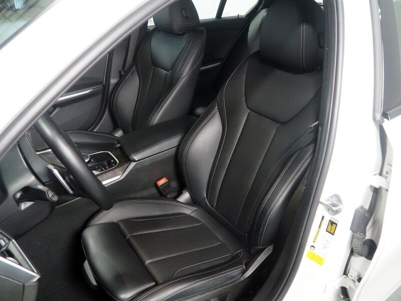 2023 BMW 3 Series 330i Sedan *NAVIGATION, CURVED DISPLAY, SAFETY ALERTS, BACKUP-CAMERA, COLOR TOUCHSCREEN, MOONROOF, HEATED SEATS, COMFORT ACCESS, 19 INCH WHEELS, ANDROID & APPLE Round Rock TX