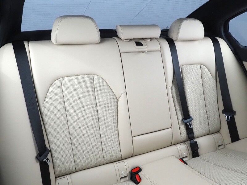 2023 BMW 3 Series 330i Sedan *NAVIGATION, CURVED DISPLAY, SAFETY ALERTS, PARK ASSIST PLUS, 360 VIEW CAMERAS, COLOR TOUCHSCREEN, MOONROOF, COMFORT ACCESS, 19 INCH WHEELS, ANDROID & APPLE Round Rock TX