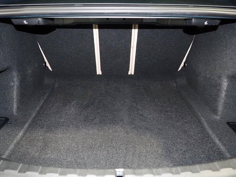 2023 BMW 3 Series 330i Sedan *NAVIGATION, CURVED DISPLAY, SAFETY ALERTS, PARK ASSIST PLUS, 360 VIEW CAMERAS, COLOR TOUCHSCREEN, MOONROOF, COMFORT ACCESS, 19 INCH WHEELS, ANDROID & APPLE Round Rock TX