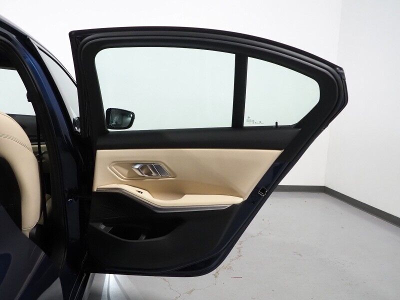 2023 BMW 3 Series 330i Sedan *NAVIGATION, CURVED DISPLAY, SAFETY ALERTS, PARK ASSIST PLUS, 360 VIEW CAMERAS, COLOR TOUCHSCREEN, MOONROOF, COMFORT ACCESS, 19 INCH WHEELS, ANDROID & APPLE Round Rock TX