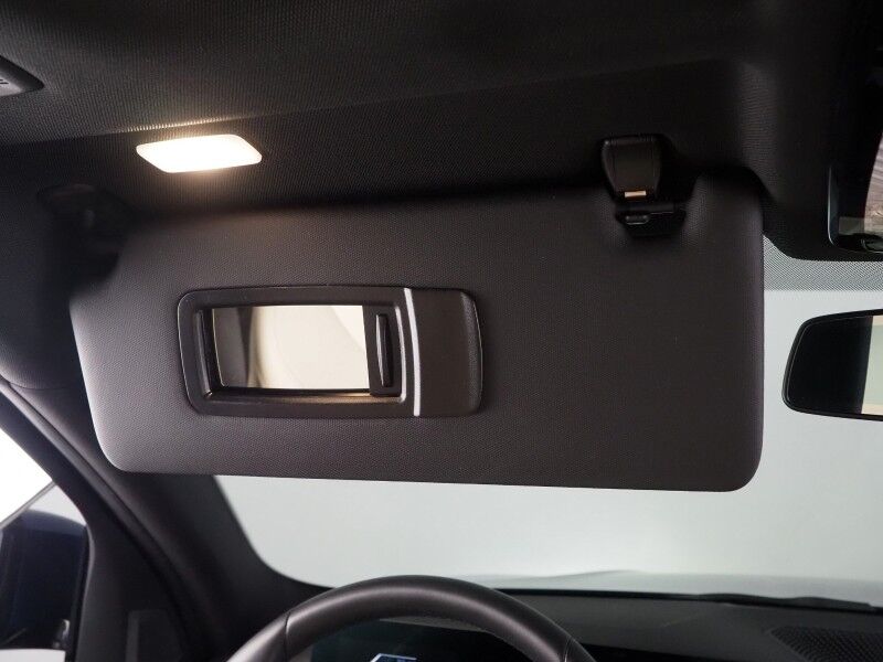 2023 BMW 3 Series 330i Sedan *NAVIGATION, CURVED DISPLAY, SAFETY ALERTS, PARK ASSIST PLUS, 360 VIEW CAMERAS, COLOR TOUCHSCREEN, MOONROOF, COMFORT ACCESS, 19 INCH WHEELS, ANDROID & APPLE Round Rock TX