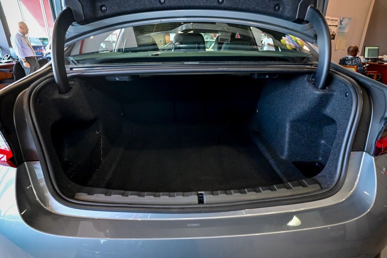 2023 BMW 3 Series 330i xDrive, Driver Assist and Convenience Pkg, Heated Seats and Steering Wheel Springfield NJ