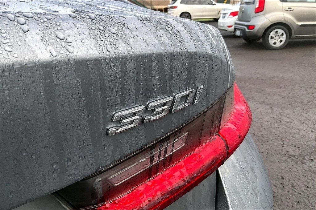 2023 BMW 3 Series 330i xDrive OR