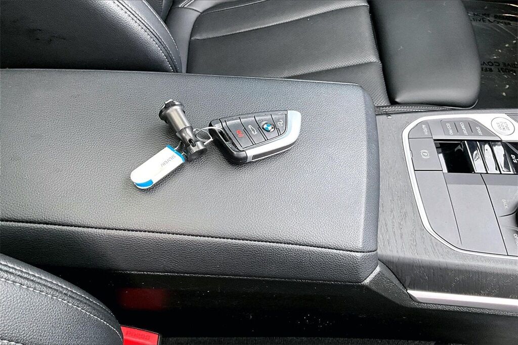 2023 BMW 3 Series 330i xDrive OR