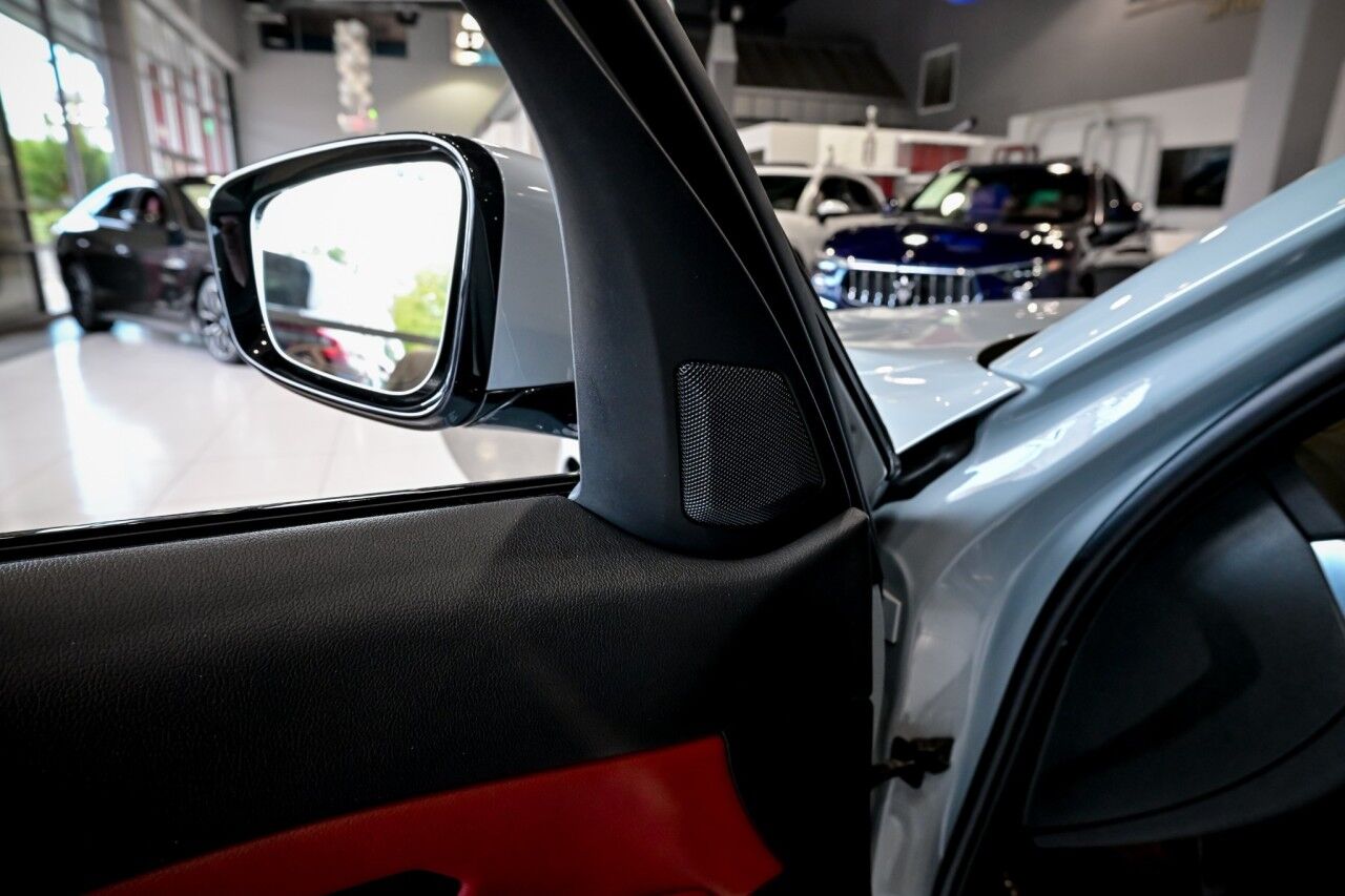 2023 Bmw 330i xDrive photo 18