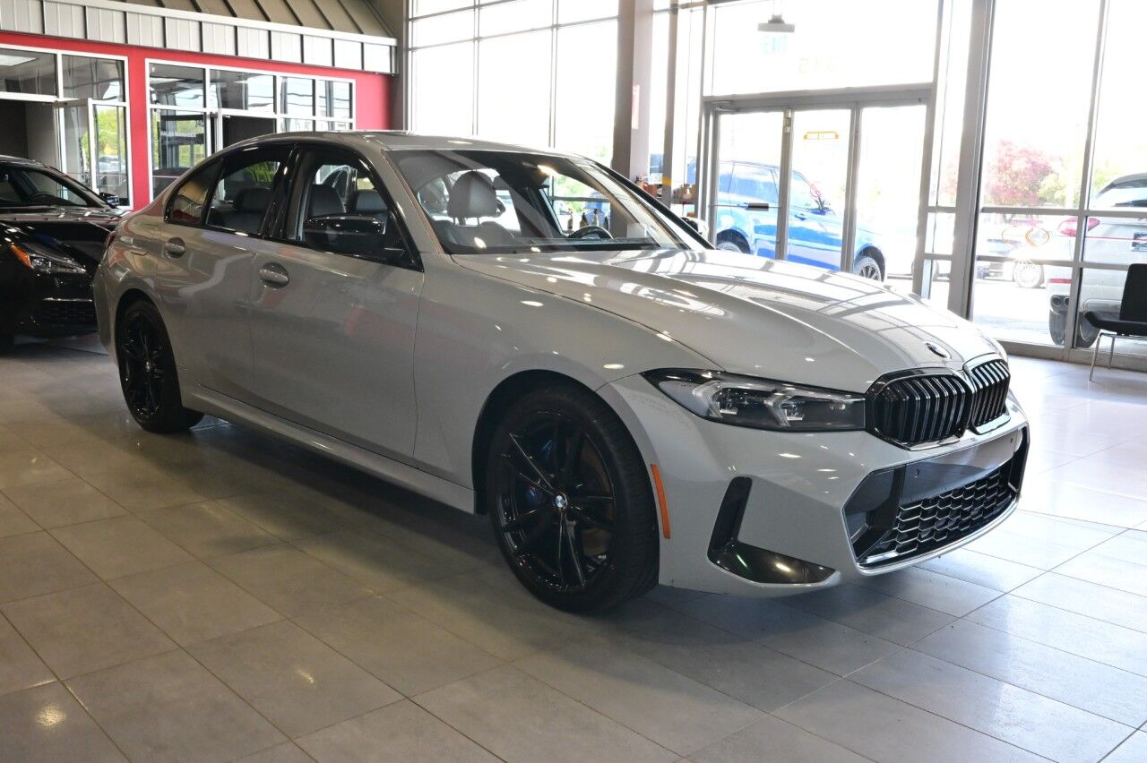 2023 BMW 3 Series 330i xDrive, M-Sport, Remote Start, Wireless Charging, M-Suspension