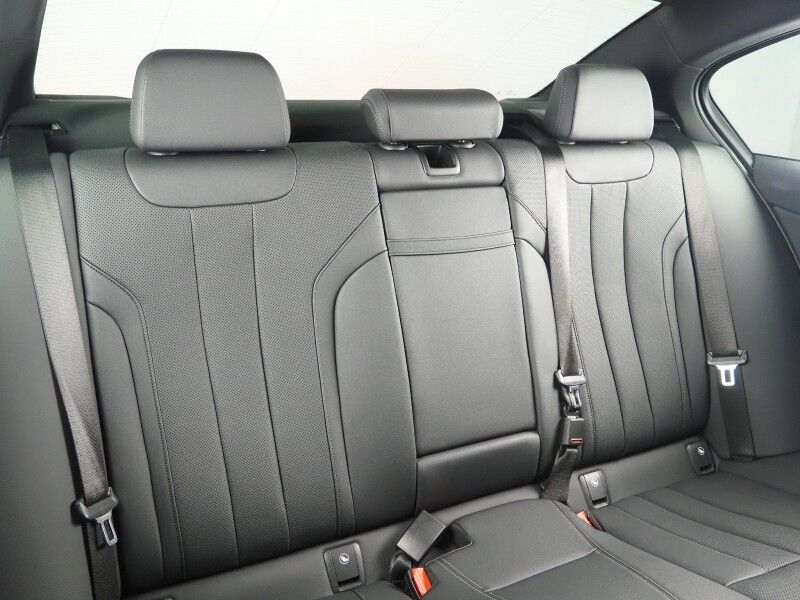 2023 BMW 5 Series 530e Plug-In Hybrid *M SPORT, NAVIGATION, LIVE COCKPIT PRO, SAFETY ALERTS, BACKUP-CAMERA, COLOR TOUCHSCREEN, MOONROOF, HEATED SEATS, COMFORT ACCESS, FULL LED HEADLIGHTS, ANDROID & APPLE, WIRELESS CHARGING Round Rock TX