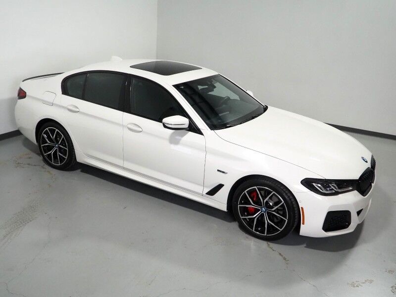 2023 BMW 5 Series 530e Plug-In Hybrid *M SPORT, NAVIGATION, LIVE COCKPIT PRO, SAFETY ALERTS, BACKUP-CAMERA, COLOR TOUCHSCREEN, MOONROOF, HEATED SEATS, COMFORT ACCESS, FULL LED HEADLIGHTS, ANDROID & APPLE, WIRELESS CHARGING Round Rock TX