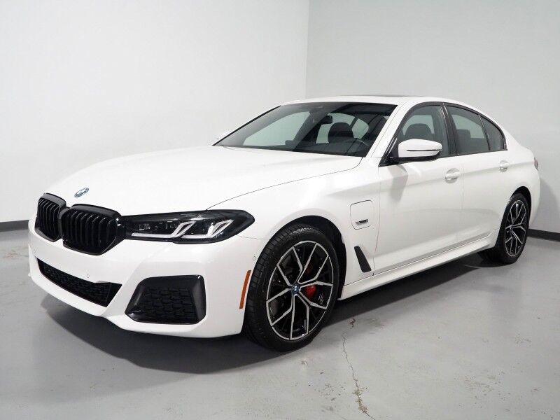 2023 BMW 5 Series 530e Plug-In Hybrid *M SPORT, NAVIGATION, LIVE COCKPIT PRO, SAFETY ALERTS, BACKUP-CAMERA, COLOR TOUCHSCREEN, MOONROOF, HEATED SEATS, COMFORT ACCESS, FULL LED HEADLIGHTS, ANDROID & APPLE, WIRELESS CHARGING Round Rock TX