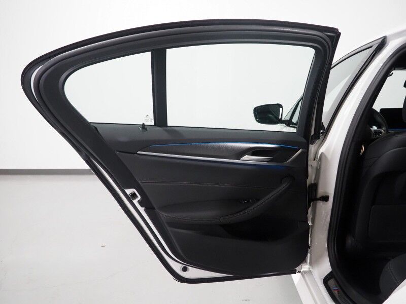 2023 BMW 5 Series 530e Plug-In Hybrid *M SPORT, NAVIGATION, LIVE COCKPIT PRO, SAFETY ALERTS, BACKUP-CAMERA, COLOR TOUCHSCREEN, MOONROOF, HEATED SEATS, COMFORT ACCESS, FULL LED HEADLIGHTS, ANDROID & APPLE, WIRELESS CHARGING Round Rock TX