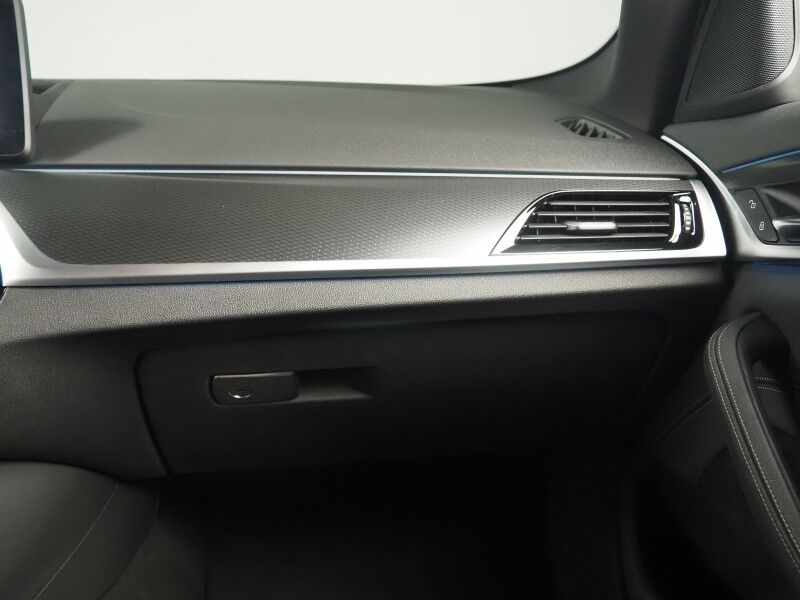 2023 BMW 5 Series 530e Plug-In Hybrid *M SPORT, NAVIGATION, LIVE COCKPIT PRO, SAFETY ALERTS, BACKUP-CAMERA, COLOR TOUCHSCREEN, MOONROOF, HEATED SEATS, COMFORT ACCESS, FULL LED HEADLIGHTS, ANDROID & APPLE, WIRELESS CHARGING Round Rock TX