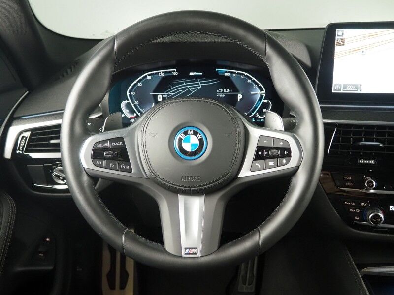 2023 BMW 5 Series 530e Plug-In Hybrid *M SPORT, NAVIGATION, LIVE COCKPIT PRO, SAFETY ALERTS, BACKUP-CAMERA, COLOR TOUCHSCREEN, MOONROOF, HEATED SEATS, COMFORT ACCESS, FULL LED HEADLIGHTS, ANDROID & APPLE, WIRELESS CHARGING Round Rock TX