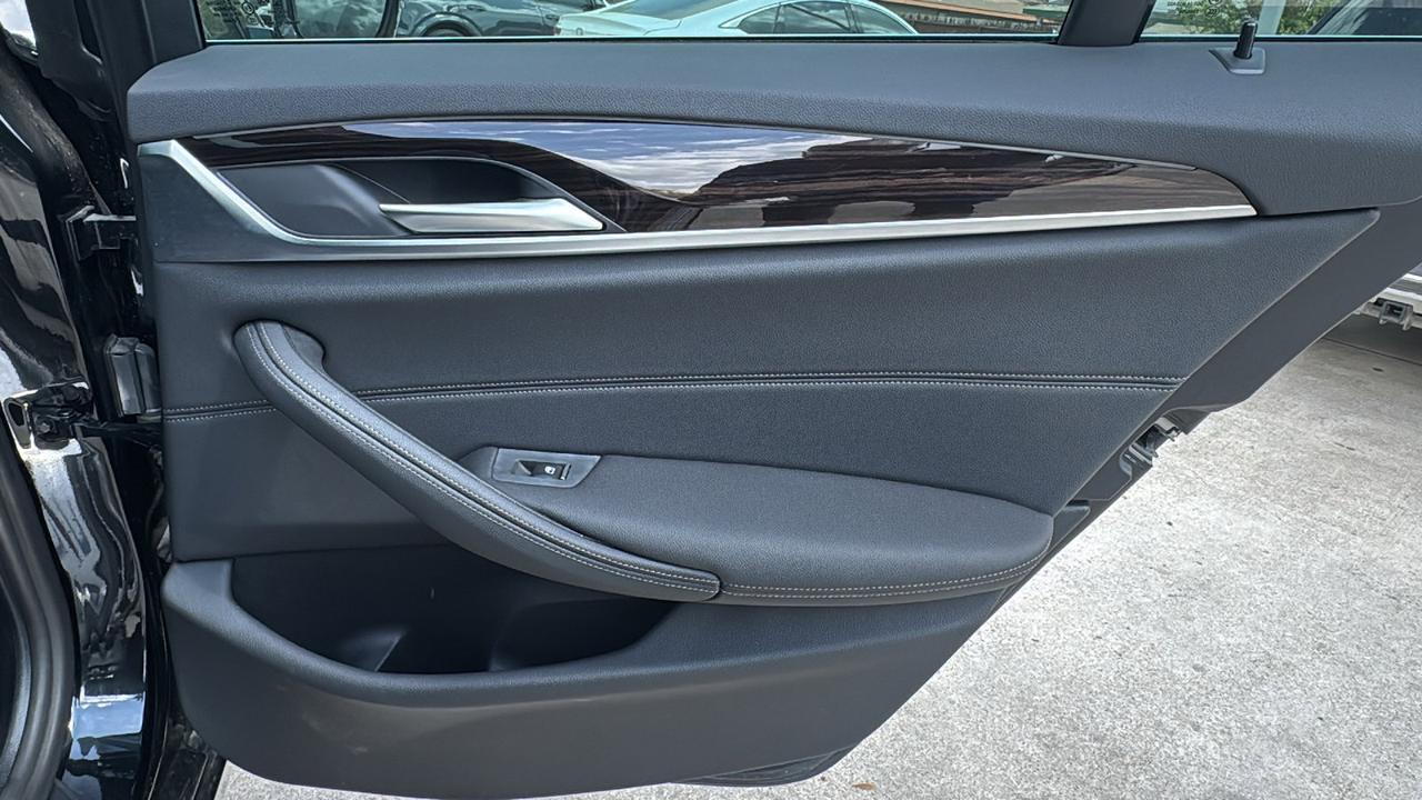 2023 BMW 5 Series 530i  Selma TX