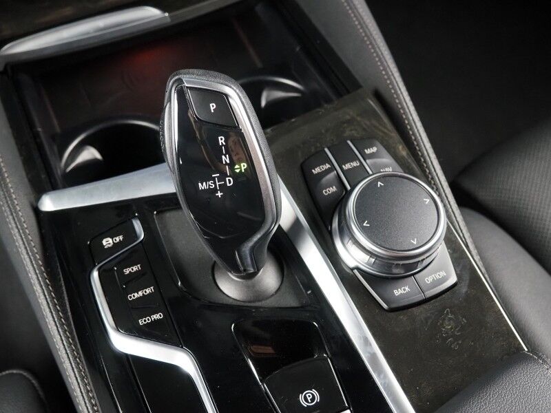 2023 BMW 5 Series 530i Sedan *M SPORT, NAVIGATION, LIVE COCKPIT PRO, SAFETY ALERTS, BACKUP-CAMERA, COLOR TOUCHSCREEN, MOONROOF, HEATED SEATS/STEERING, COMFORT ACCESS, 20 INCH WHEELS, FULL LED HEADLIGHTS, ANDROID & APPLE Round Rock TX