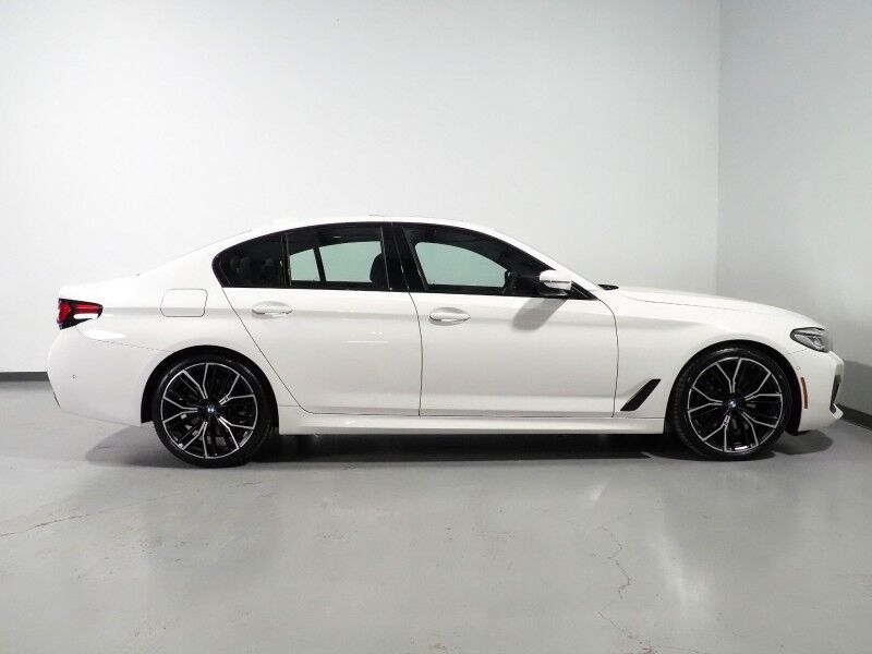 2023 BMW 5 Series 530i Sedan *M SPORT, NAVIGATION, LIVE COCKPIT PRO, SAFETY ALERTS, BACKUP-CAMERA, COLOR TOUCHSCREEN, MOONROOF, HEATED SEATS/STEERING, COMFORT ACCESS, 20 INCH WHEELS, FULL LED HEADLIGHTS, ANDROID & APPLE Round Rock TX