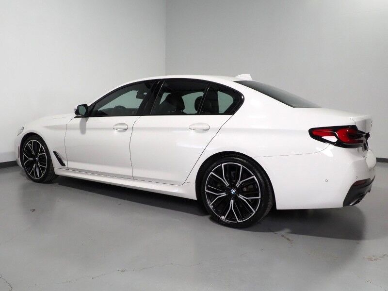 2023 BMW 5 Series 530i Sedan *M SPORT, NAVIGATION, LIVE COCKPIT PRO, SAFETY ALERTS, BACKUP-CAMERA, COLOR TOUCHSCREEN, MOONROOF, HEATED SEATS/STEERING, COMFORT ACCESS, 20 INCH WHEELS, FULL LED HEADLIGHTS, ANDROID & APPLE Round Rock TX