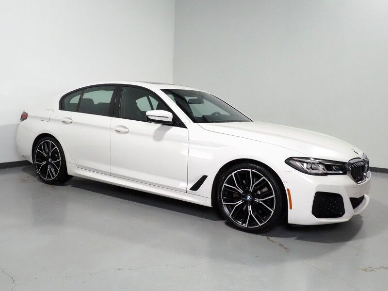 2023 BMW 5 Series 530i Sedan *M SPORT, NAVIGATION, LIVE COCKPIT PRO, SAFETY ALERTS, BACKUP-CAMERA, COLOR TOUCHSCREEN, MOONROOF, HEATED SEATS/STEERING, COMFORT ACCESS, 20 INCH WHEELS, FULL LED HEADLIGHTS, ANDROID & APPLE