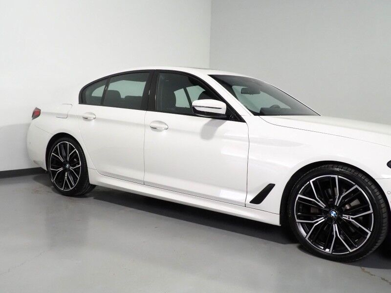 2023 BMW 5 Series 530i Sedan *M SPORT, NAVIGATION, LIVE COCKPIT PRO, SAFETY ALERTS, BACKUP-CAMERA, COLOR TOUCHSCREEN, MOONROOF, HEATED SEATS/STEERING, COMFORT ACCESS, 20 INCH WHEELS, FULL LED HEADLIGHTS, ANDROID & APPLE Round Rock TX