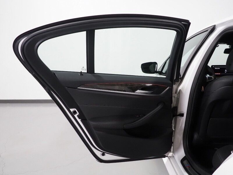 2023 BMW 5 Series 530i Sedan *M SPORT, NAVIGATION, LIVE COCKPIT PRO, SAFETY ALERTS, BACKUP-CAMERA, COLOR TOUCHSCREEN, MOONROOF, HEATED SEATS/STEERING, COMFORT ACCESS, 20 INCH WHEELS, FULL LED HEADLIGHTS, ANDROID & APPLE Round Rock TX